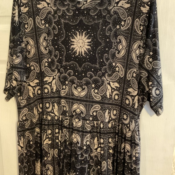 Elegant Black and Cream Jade/Johnny Was Patterned Dress - Picture 3 of 4